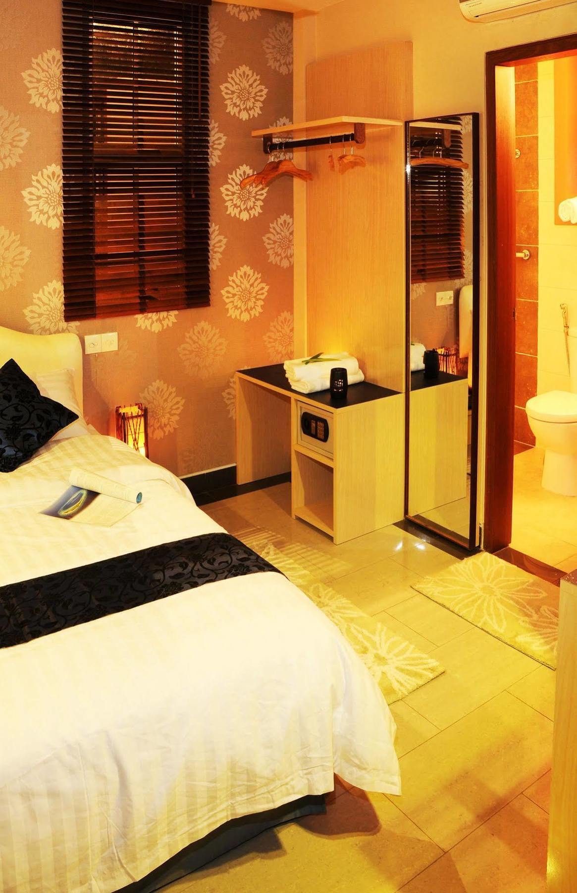 Lvis Boutique Hotel Male Ngoại thất bức ảnh